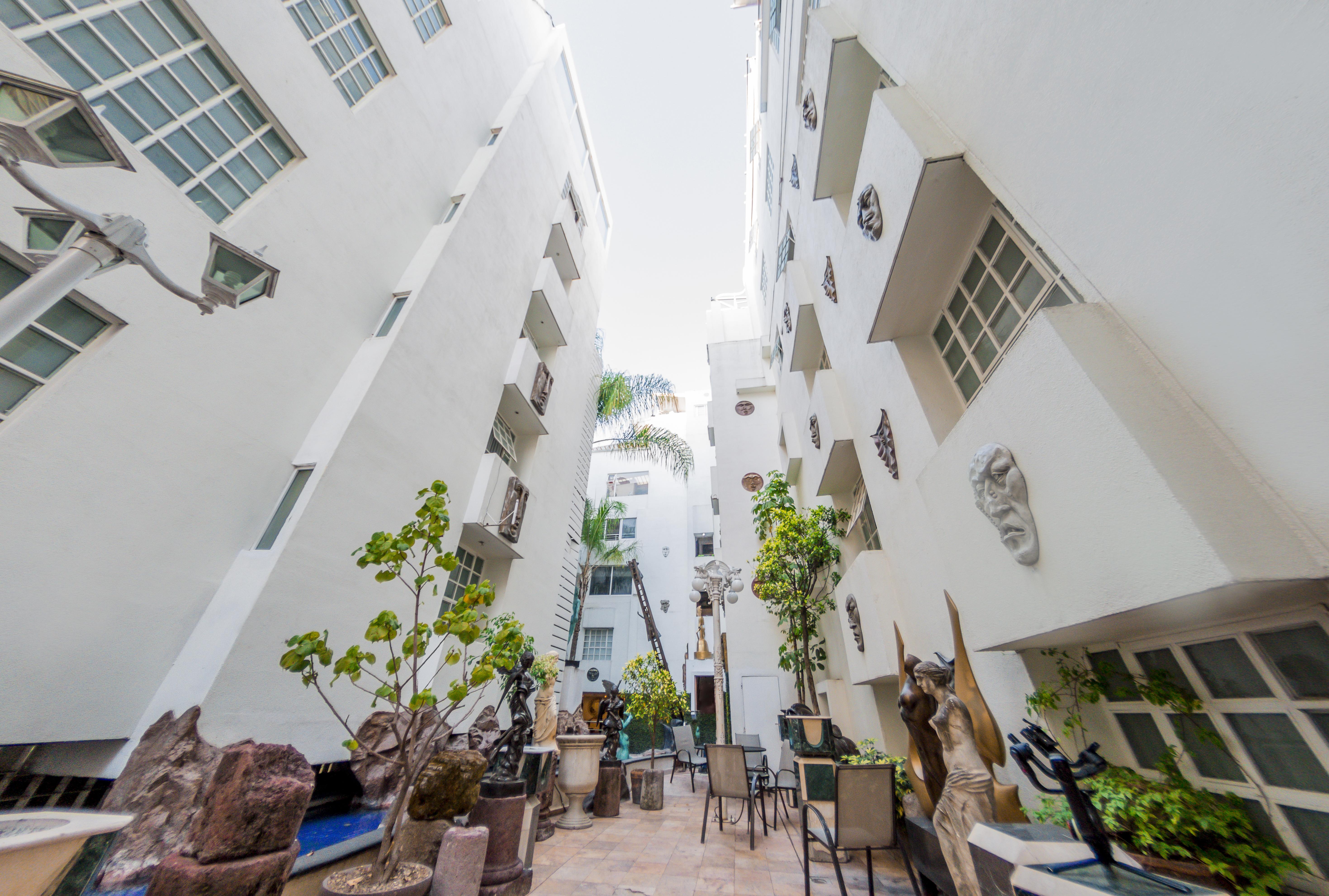 European Life Style Executive Suites Zapopan Exterior photo