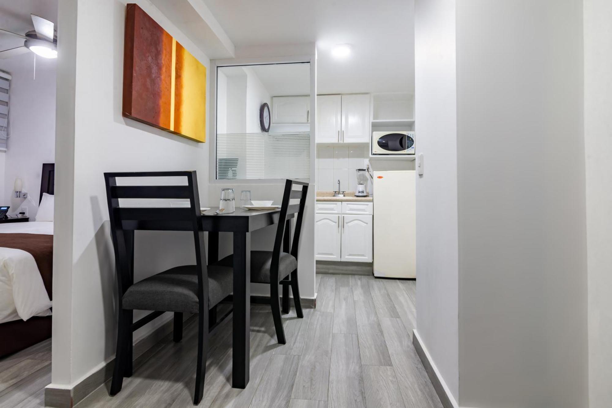 European Life Style Executive Suites Zapopan Exterior photo