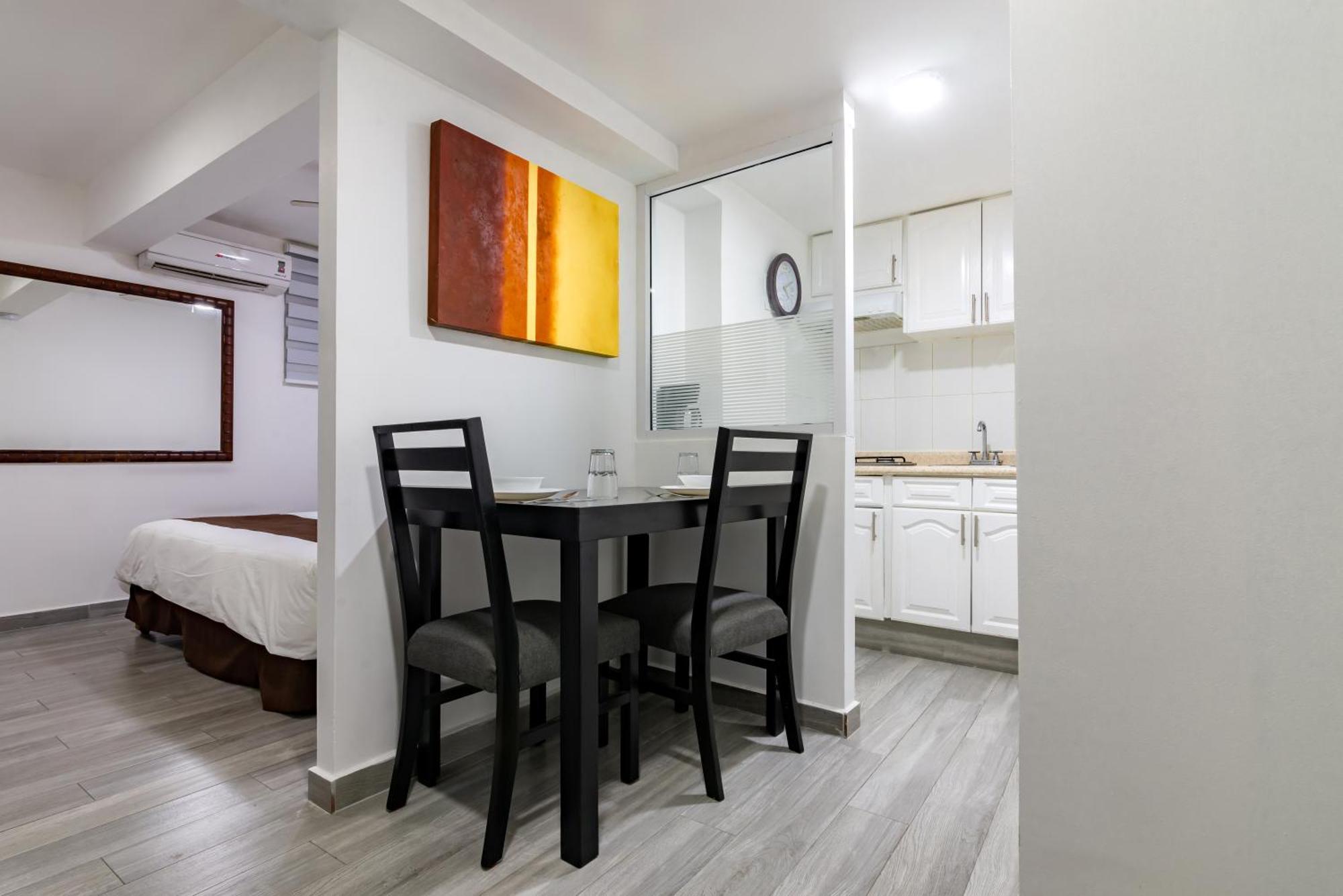European Life Style Executive Suites Zapopan Exterior photo